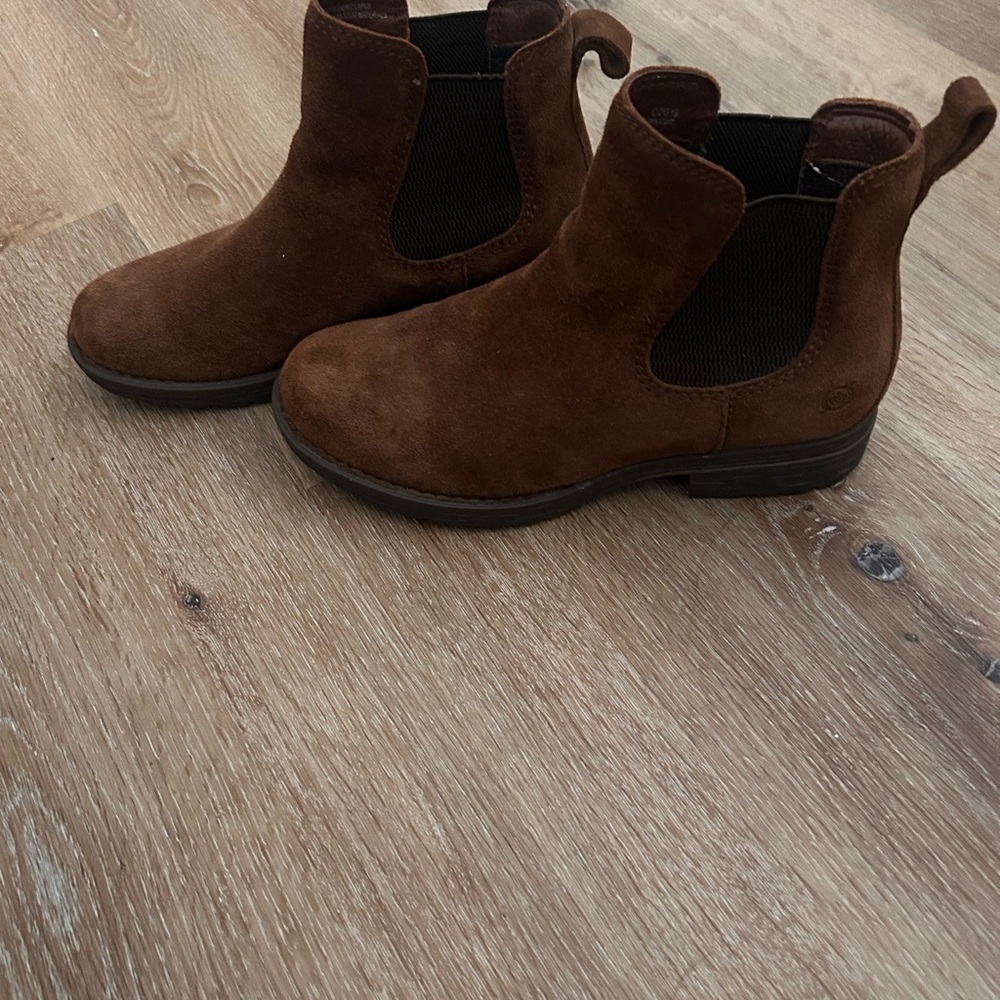 Booties - Picture 3 of 4